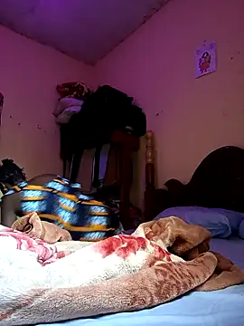 Snapshot of pretty_amaal chatting on 09-30-25, 05:57 pretty amaal online show from 09-30-25, 05:57