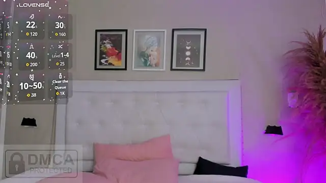 emma  smith1 online show from 03-20-26, 11:00