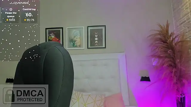 emma  smith1 online show from 04-10-26, 10:44