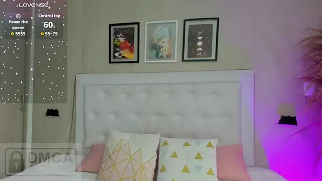 emma  smith1 online show from 04-08-26, 12:28