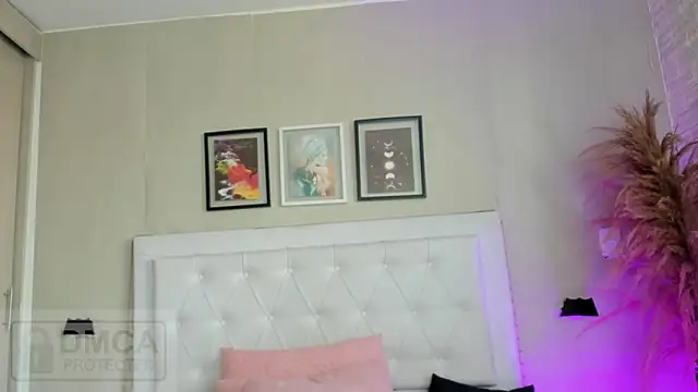 emma  smith1 online show from 03-19-26, 12:38