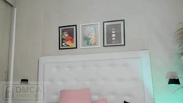 emma  smith1 online show from 03-28-26, 10:16