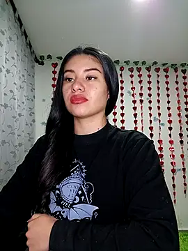 Snapshot of tara20_ chatting on 02-16-25, 03:37 tara20  online show from 02-16-25, 03:37