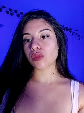 Snapshot of tara20_ chatting on 03-21-25, 04:49 tara20  online show from 03-21-25, 04:49