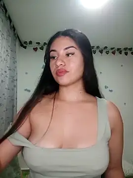 Snapshot of tara20_ chatting on 03-19-25, 05:30 tara20  online show from 03-19-25, 05:30