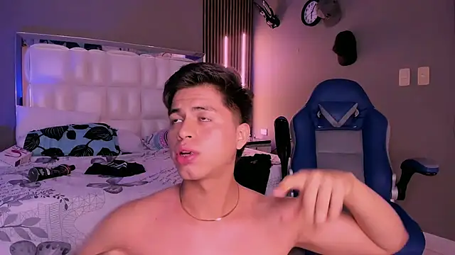 Snapshot of Niicky1_ chatting on 03-22-25, 12:49 Niicky1 online show from 03-22-25, 12:49