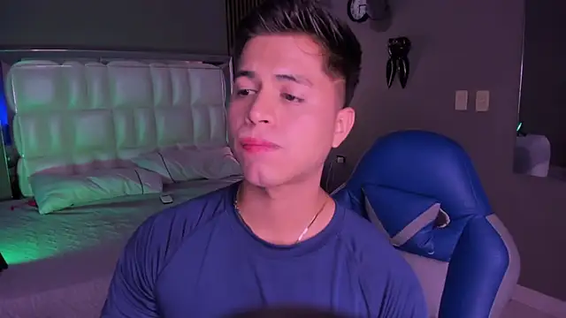 Snapshot of Niicky1_ chatting on 09-16-25, 08:43 Niicky1 online show from 09-16-25, 08:43