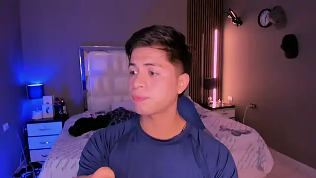 Snapshot of Niicky1_ chatting on 03-20-25, 09:13 Niicky1 online show from 03-20-25, 09:13