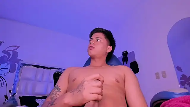 Snapshot of Niicky1_ chatting on 02-27-25, 11:48 Niicky1 online show from 02-27-25, 11:48