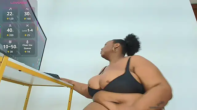 Breisy bigboobs online show from 11-24-25, 07:25