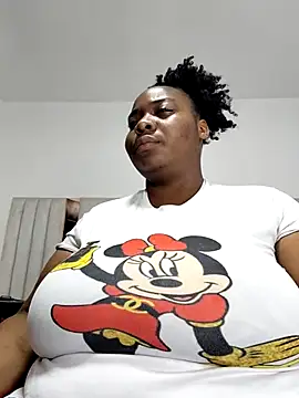 Breisy bigboobs online show from 05-30-26, 08:14
