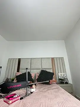 Breisy bigboobs online show from 05-18-26, 07:51