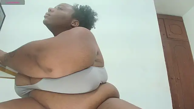 Breisy bigboobs online show from 01-08-26, 06:58