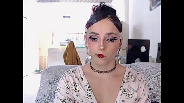 kitty22  online show from 04-18-26, 05:15