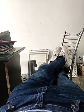 lund lol online show from 10-24-25, 10:36