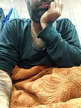 lund lol online show from 12-19-25, 04:38