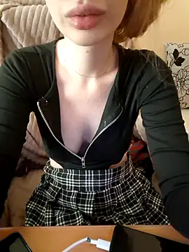 Elza kom online show from 12-19-25, 06:27