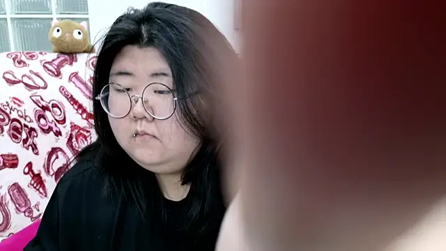 Nadine asian online show from 04-11-26, 07:45