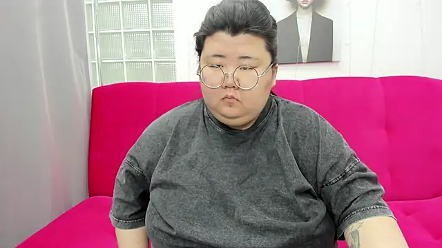 Nadine asian online show from 05-15-26, 01:14