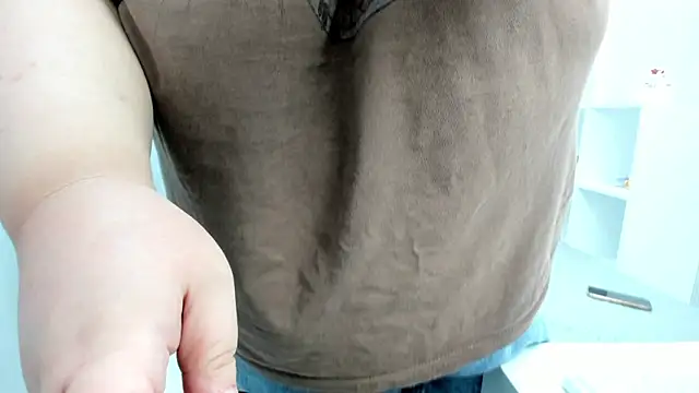 Nadine asian online show from 02-12-26, 02:55