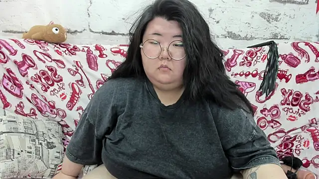 Snapshot of Nadine_asian chatting on 07-02-26, 03:23 Nadine asian online show from 07-02-26, 03:23
