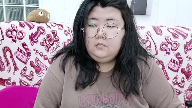 Nadine asian online show from 03-03-26, 09:05