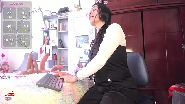 Snapshot of Rapunzeell_ chatting on 04-01-26, 08:39 Rapunzeell online show from 04-01-26, 08:39