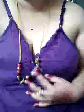 Snapshot of Omana-kutty chatting on 02-02-25, 08:34 Omana-kutty online show from 02-02-25, 08:34