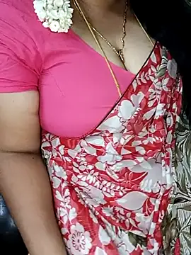 Snapshot of Omana-kutty chatting on 02-25-25, 06:44 Omana-kutty online show from 02-25-25, 06:44
