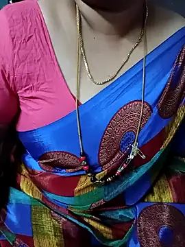 Snapshot of Omana-kutty chatting on 02-04-25, 03:33 Omana-kutty online show from 02-04-25, 03:33