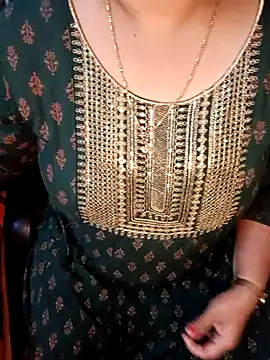 Snapshot of Omana-kutty chatting on 03-21-25, 01:56 Omana-kutty online show from 03-21-25, 01:56