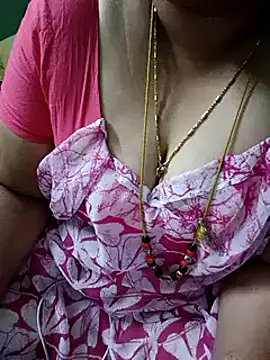 Snapshot of Omana-kutty chatting on 02-24-25, 07:44 Omana-kutty online show from 02-24-25, 07:44