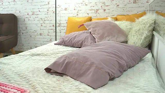 Sofhia cruz online show from 02-27-26, 07:46