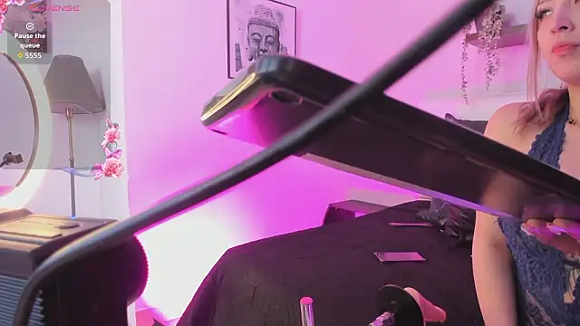 isabella simons online show from 02-21-26, 02:35