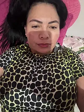 Snapshot of Janna099 chatting on 06-13-26, 01:31 Janna099 online show from 06-13-26, 01:31