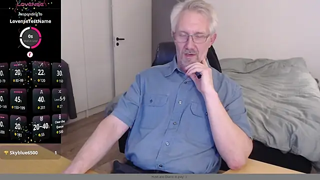 Snapshot of tom-swede chatting on 03-17-26, 09:40 tom-swede online show from 03-17-26, 09:40