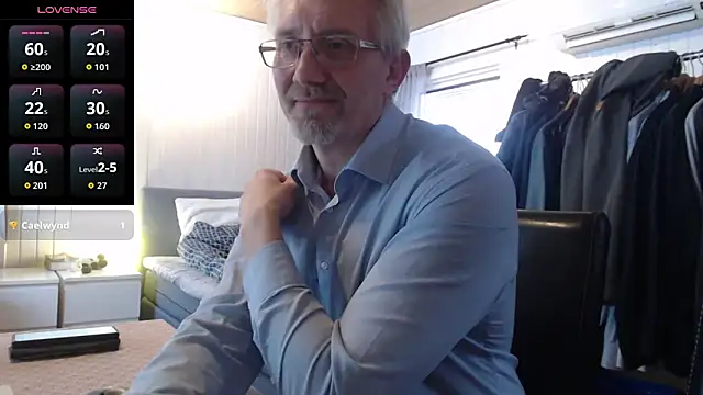 Snapshot of tom-swede chatting on 02-06-26, 12:12 tom-swede online show from 02-06-26, 12:12