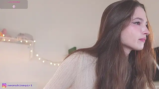 NeonShine online show from 09-19-25, 05:44