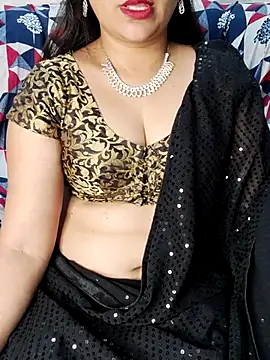Snapshot of Traditional_Housewife_ chatting on 09-18-25, 12:13 Traditional Housewife  online show from 09-18-25, 12:13