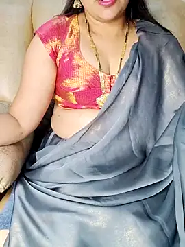 Snapshot of Traditional_Housewife_ chatting on 02-17-25, 03:11 Traditional Housewife  online show from 02-17-25, 03:11