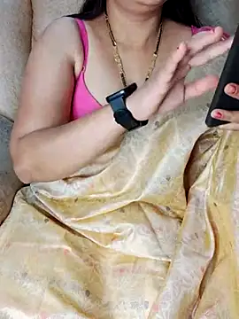 Snapshot of Traditional_Housewife_ chatting on 03-12-25, 02:20 Traditional Housewife  online show from 03-12-25, 02:20