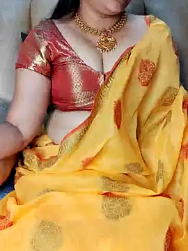 Snapshot of Traditional_Housewife_ chatting on 02-20-25, 02:24 Traditional Housewife  online show from 02-20-25, 02:24
