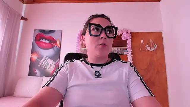 Sahory   online show from 06-19-26, 08:47