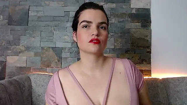 Snapshot of passionate_love22 chatting on 02-10-26, 03:38 passionate love22 online show from 02-10-26, 03:38