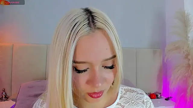 sofia pamela online show from 09-30-25, 06:58