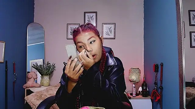 Snapshot of JadaRoberts chatting on 02-09-26, 12:25 JadaRoberts online show from 02-09-26, 12:25