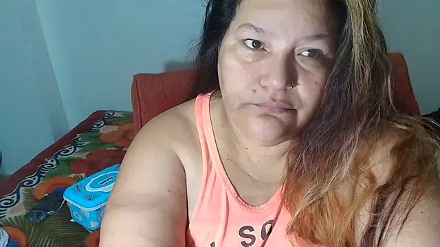 kendalkitty1 online show from 01-12-26, 07:09