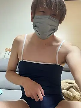 Snapshot of issy19 chatting on 09-12-25, 10:37 issy19 online show from 09-12-25, 10:37