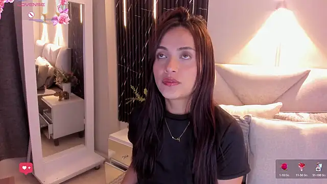 Snapshot of katrina_kaif_x chatting on 05-18-26, 07:18 katrina kaif x online show from 05-18-26, 07:18