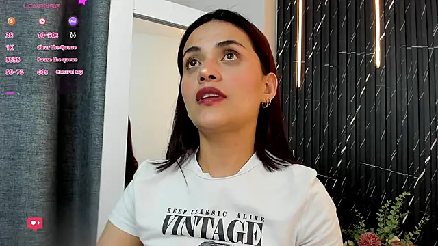 katrina kaif x online show from 10-17-25, 07:37